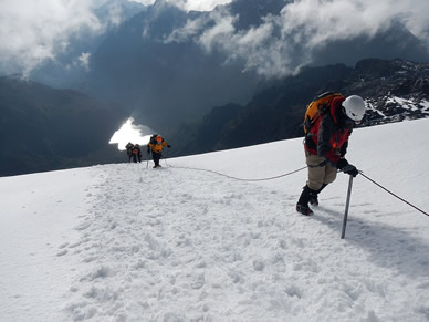 8 Days Classic Gorillas and Mountain Rwenzori Trek